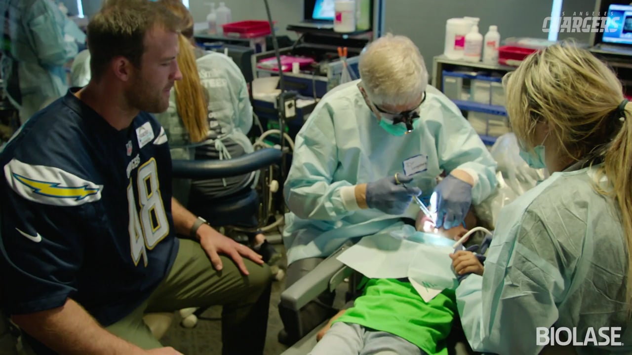 Bolts Help Provide Free Dental Care to Students at LAUSD